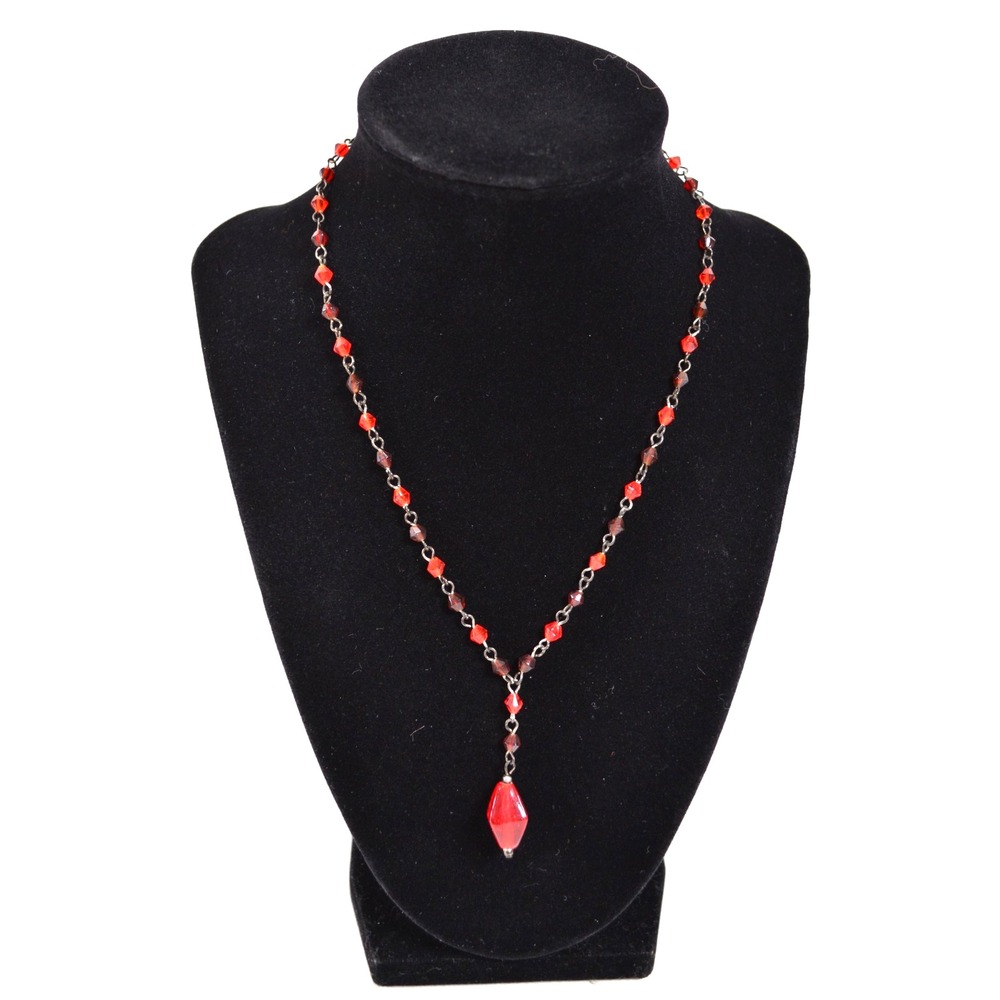 Red & Burgundy Faceted Beaded Y-Drop Necklace Gunmetal Tone Clasp 17.5"